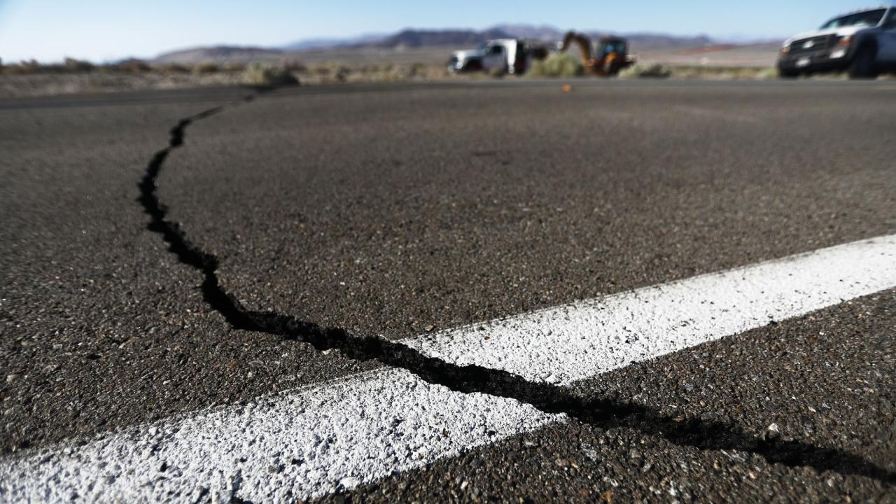 Gempa Baru Saja Terjadi: Ketahui, Pahami, Siap Siaga