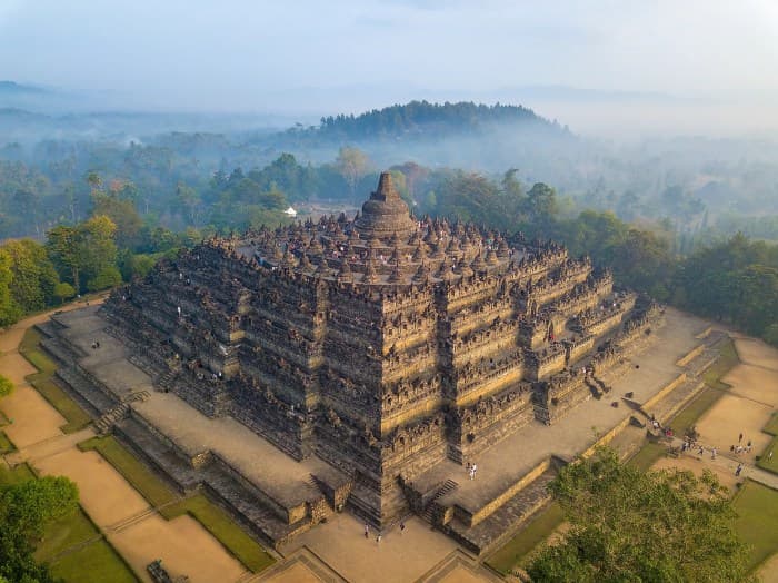 Asal Usul Candi Borobudur Peninggalan Sejarah Buddha di Indonesia