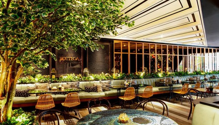 3 Tempat Bukber Lesehan di Jakarta, Cocok buat Kumpul Sambil Santai