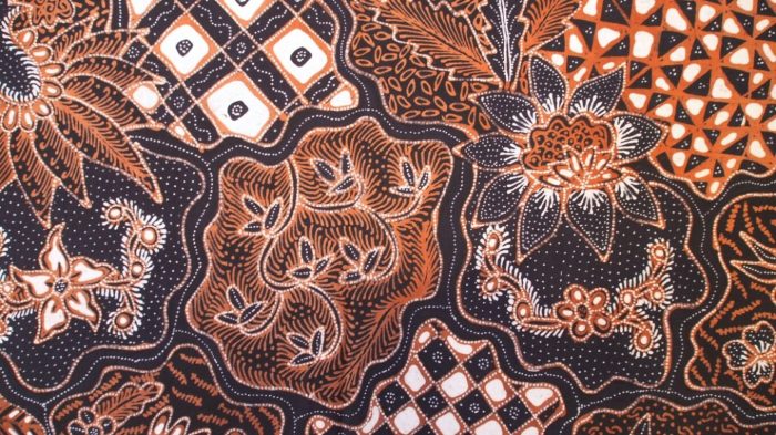5 Merk Batik Terkenal Berkualitas di Indonesia Unggulan 2 5 Merk Batik Terkenal Berkualitas di Indonesia