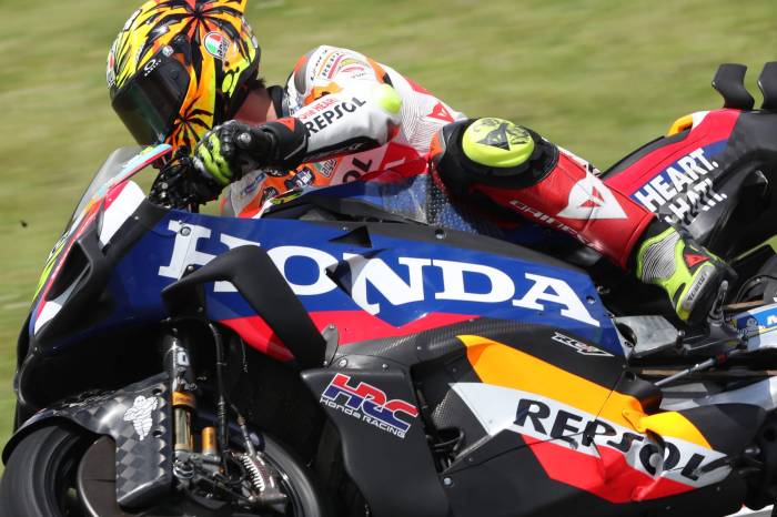 Daftar Nama Pembalap MotoGP 2025 dan Nomor Motor 4 Daftar Nama-Nama Pembalap MotoGP 2025 dan Nomor Motornya