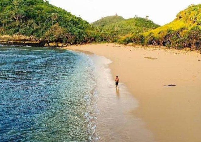 2 Pantai di Garut yang Dekat dari Bandung dengan Pemandangan Memesona