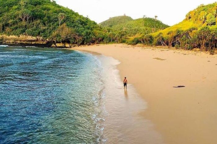 Garut wisata lokasi darajat lembang kalah indahnya nggak 2 Pantai di Garut yang Dekat dari Bandung dengan Pemandangan Memesona
