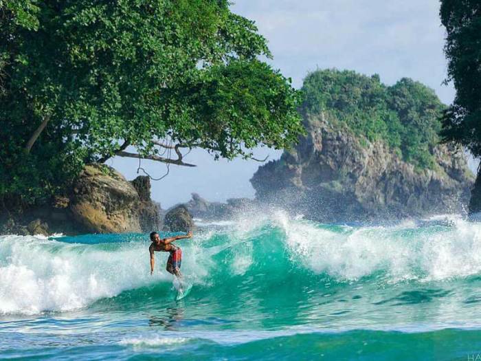 Pantai malang awu wedi jawa timur Pantai Wedi Awu Malang: Lokasi, HTM, Daya Tarik, dan Aktivitasnya