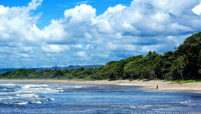 Pantai Sindangkerta Tasikmalaya: Lokasi, Daya Tarik, HTM, dan Informasi Lainnya