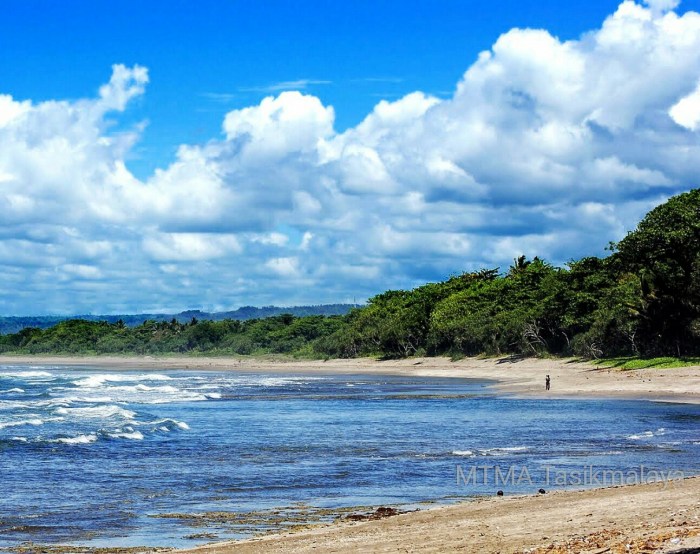 Pantai Sindangkerta Tasikmalaya Lokasi, Daya Tarik, HTM 2 Pantai Sindangkerta Tasikmalaya: Lokasi, Daya Tarik, HTM, dan Informasi Lainnya