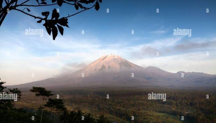 6 Gunung di Jawa Barat di Bawah 2000 mdpl, Cocok untuk Pendaki Pemula