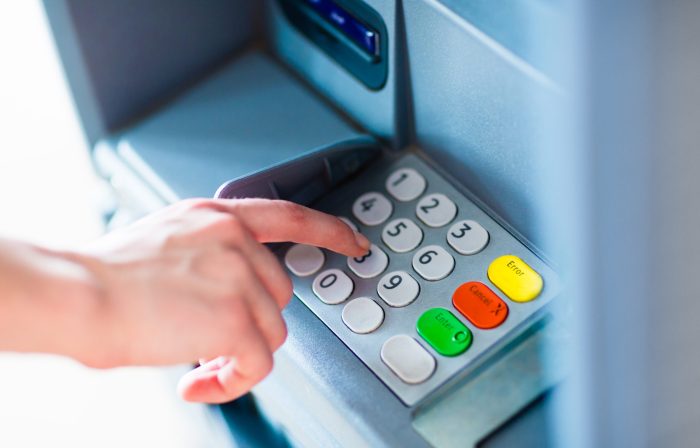Atm money withdraw without card using kapil shiv karan Cara Ambil Uang di ATM dengan Kartu dan Tanpa Kartu yang Perlu Diketahui